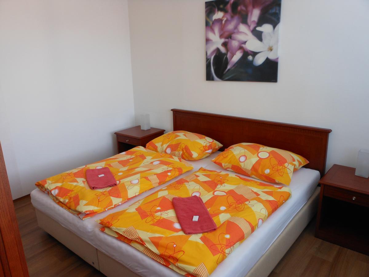Koleje Ujep Hostel อุสตีนัดลาแบม ภายนอก รูปภาพ